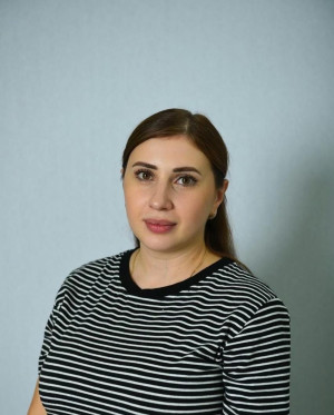 Младший воспитатель Козьмова Эллада Ивановна